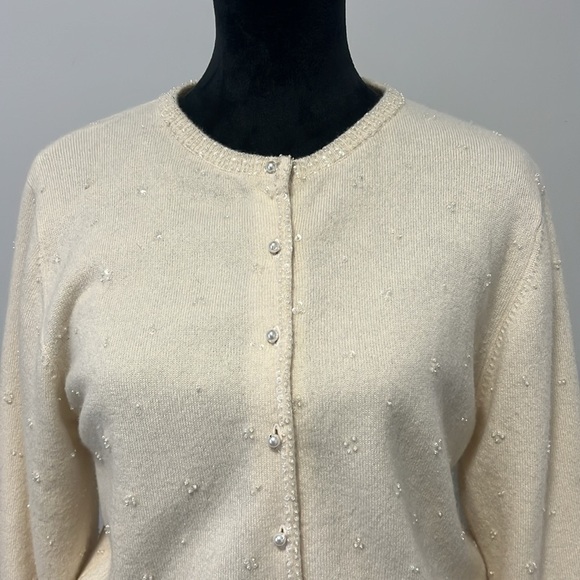 Cashmere Elegant Cream Cardigan Button Down Sweater Pearls details size Small - Picture 2 of 9
